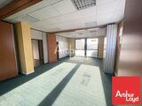 A LOUER BUREAUX EN RDC POITIERS AU COEUR DE LA ZONE DE LA REPUBLIQUE- 170m²