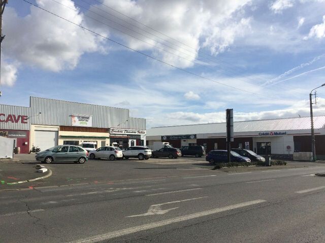 Local commercial Niort 500 m2