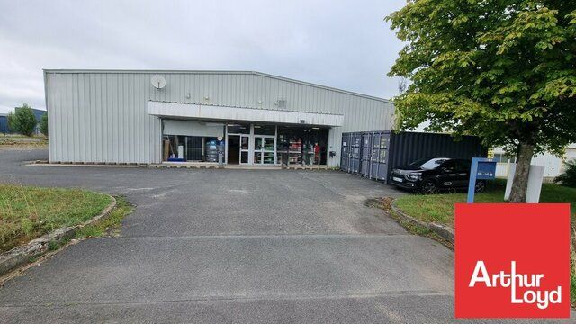 A LOUER LOCAL D'ACTIVITE DE 340M² - ZONE NORD GRAND CHATELLERAULT